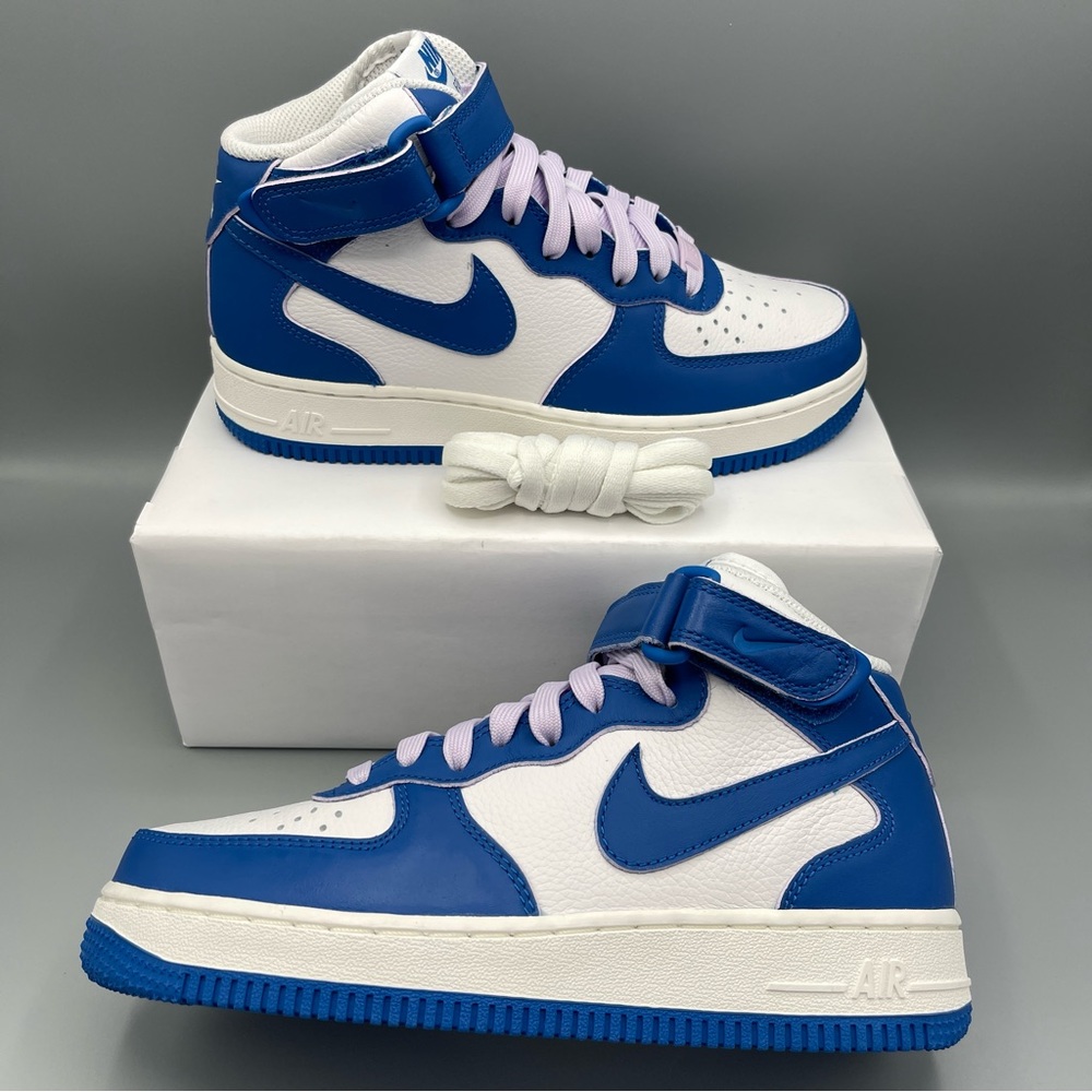 Women's Air Force 1 '07 Mid - Classic White and Military Blue Size 7 - Picture 12 of 14